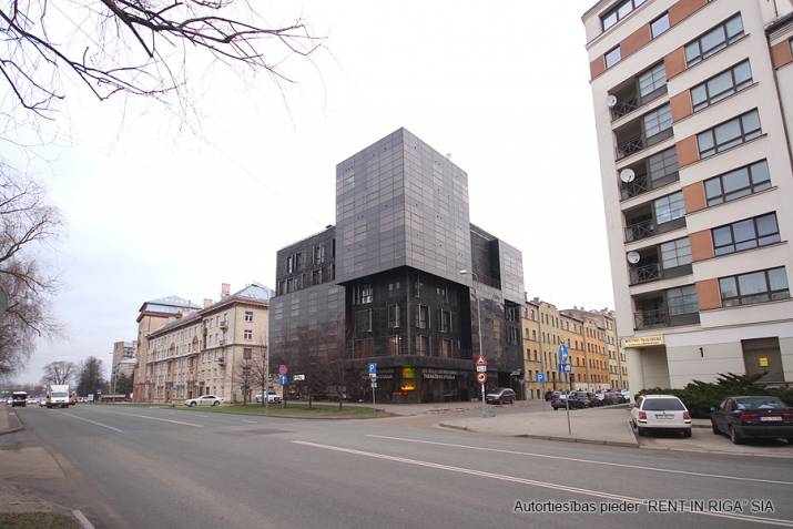 Izīrē biroju, Hospitāļu iela 23, Rīga, Labais krasts, Centrs / 850 € 18