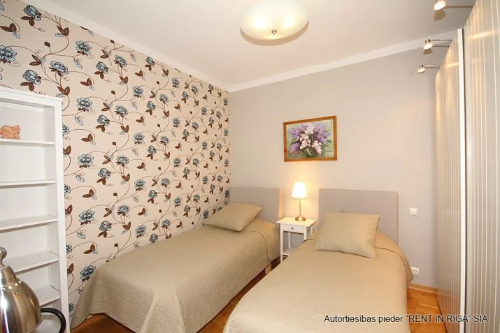 Izīrē dzīvokli, Smilšu 10, Jūrmala, Majori / 2 300 € 10