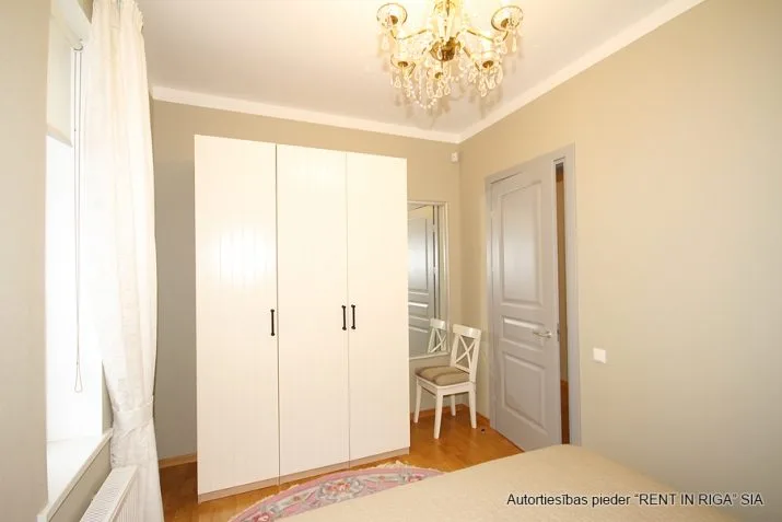 Smilšu 10 7