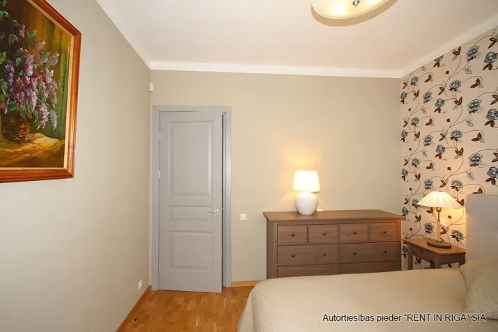 Smilšu 10 7
