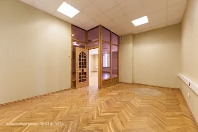 Izīrē biroju, Krūzes iela 5, Rīga, Kreisais krasts, Šampēteris / 890 € 5