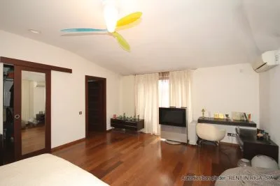 Pārdod dzīvokli, Baložu iela 16, Rīga, Kreisais krasts, Āgenskalns / 300 000 € 12