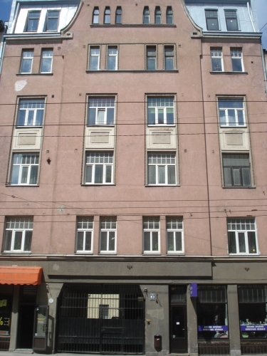 A.Čaka iela 63 15