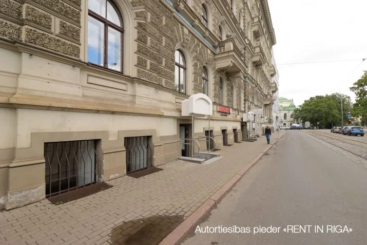 commercial premises For Rent, Meierovica street 4, Rīga, Labais krasts, Centrs / 800 € 8