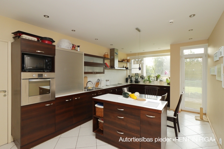 Pārdod māju, Upes iela 4, Stopiņu novads, Līči / 322 000 € 12