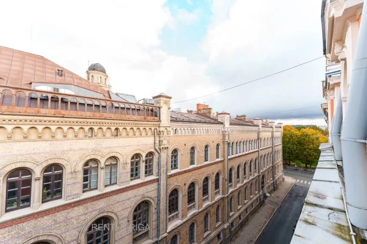 Izīrē dzīvokli, Raiņa bulvāris 21, Rīga, Labais krasts, Centrs / 1 400 € 25