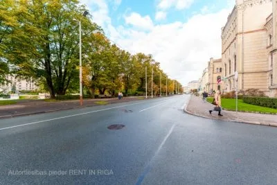Izīrē dzīvokli, Raiņa bulvāris 21, Rīga, Labais krasts, Centrs / 1 400 € 32