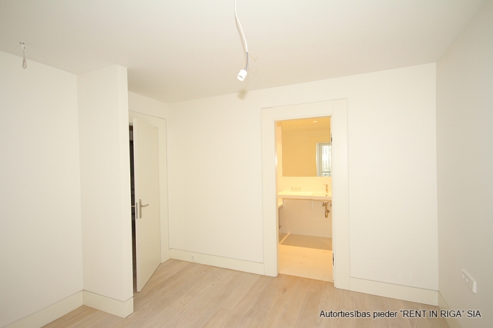 Pārdod dzīvokli, Dzirnavu iela 36, Rīga, Labais krasts, Centrs / 281 242 € 12