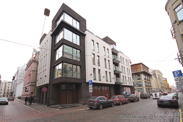 Pārdod dzīvokli, Dzirnavu iela 36, Rīga, Labais krasts, Centrs / 281 242 € 19