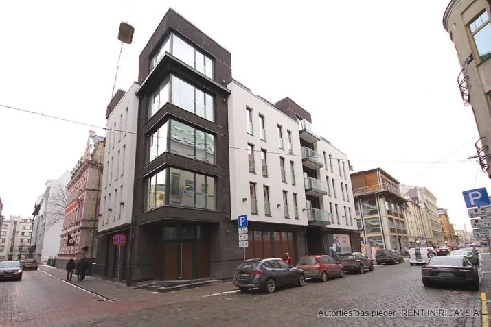 Pārdod dzīvokli, Dzirnavu iela 36, Rīga, Labais krasts, Centrs / 281 242 € 19