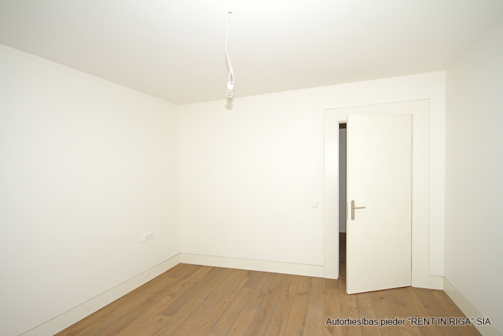 Pārdod dzīvokli, Dzirnavu iela 36, Rīga, Labais krasts, Centrs / 452 325 € 9