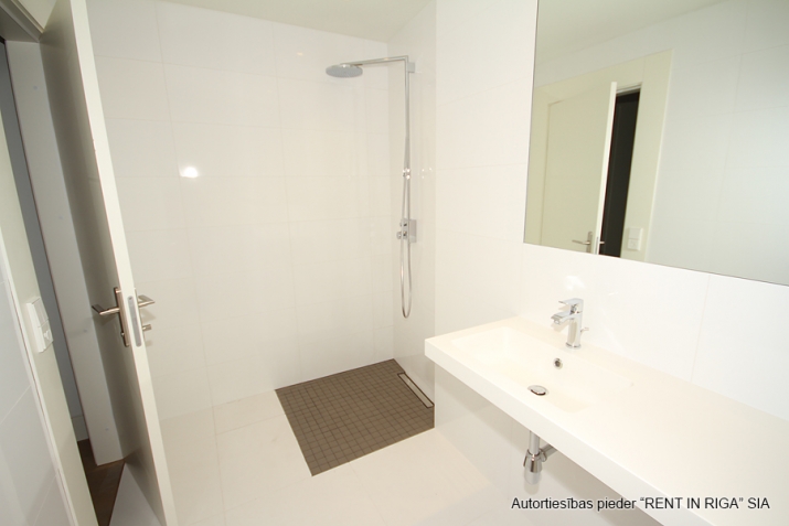 Pārdod dzīvokli, Dzirnavu iela 36, Rīga, Labais krasts, Centrs / 452 325 € 11