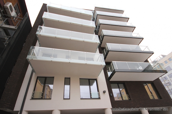 Pārdod dzīvokli, Dzirnavu iela 36, Rīga, Labais krasts, Centrs / 452 325 € 20
