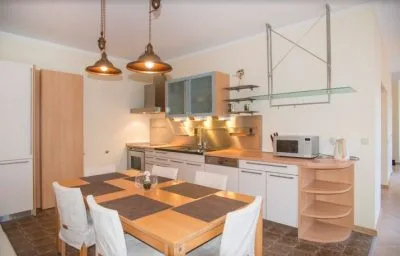 Pārdod dzīvokli, Dzintaru prospekts iela 42, Jūrmala, Dzintari / 350 000 € 5