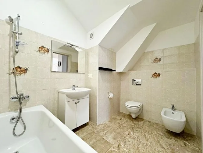 Pārdod dzīvokli, Alfrēda Kalniņa iela 6 - 17, Rīga, Labais krasts, Centrs / 197 000 € 14
