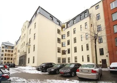 Izīrē biroju, Valdemāra iela 33, Rīga, Labais krasts, Centrs / 910 € 10