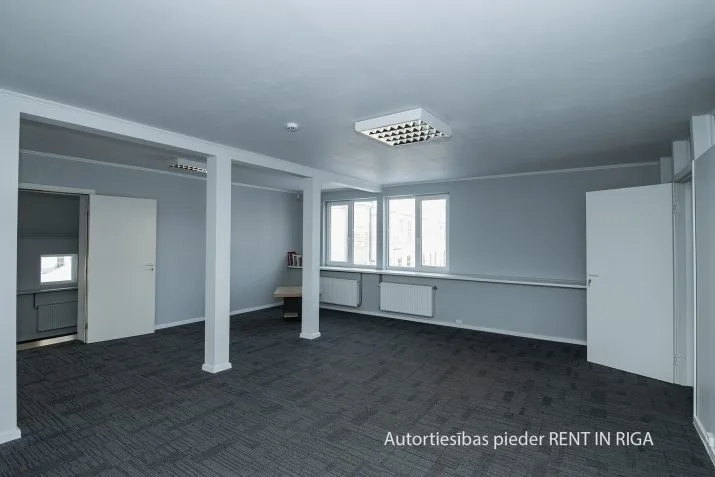 commercial premises For Rent, Aisteres street 11, Rīga, Kreisais krasts, Iļģuciems / 2 748 € 12