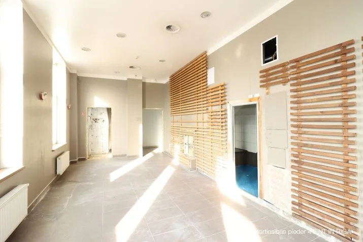 Pārdod biroju, Brīvības iela 244, Rīga, Labais krasts, Teika / 1 850 000 € 19