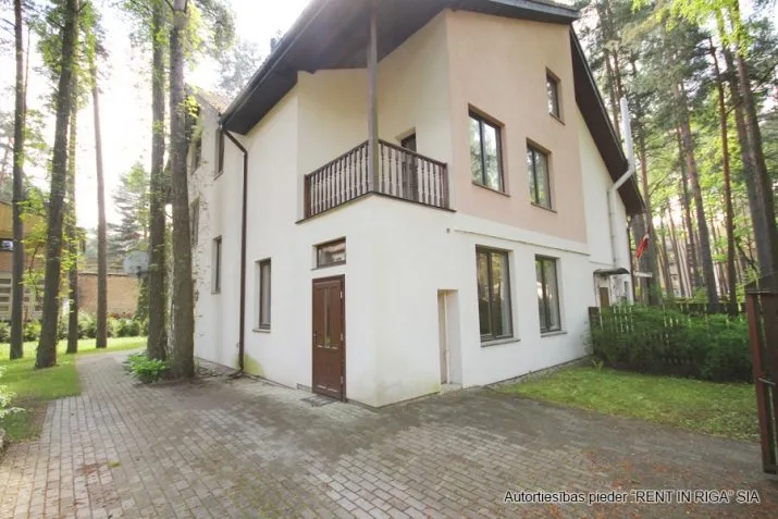 Dārzkopības iela 11 1