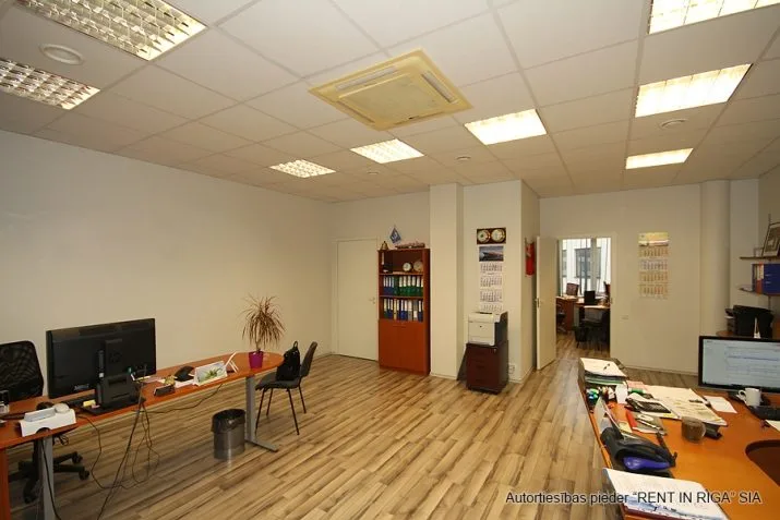 Izīrē biroju, Cēsu iela 31, Rīga, Labais krasts, Centrs / 3 087 € 8