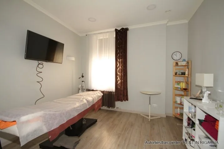 Izīrē tirdzniecības telpas, Barona iela 70, Rīga, Labais krasts, Centrs / 1 100 € 10