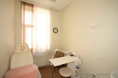 Izīrē tirdzniecības telpas, Barona iela 70, Rīga, Labais krasts, Centrs / 1 100 € 15