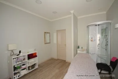 Izīrē tirdzniecības telpas, Barona iela 70, Rīga, Labais krasts, Centrs / 1 100 € 18