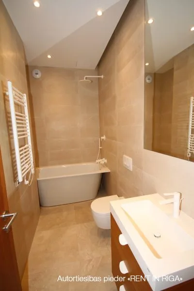 Pārdod dzīvokli, Raņķa dambis 34, Rīga, Pārdaugava (tuvā) / 373000 € 8