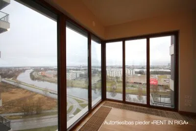 Pārdod dzīvokli, Raņķa dambis 34, Rīga, Pārdaugava (tuvā) / 373000 € 2