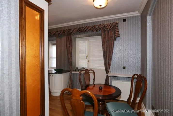 Izīrē dzīvokli, Anglikāņu iela 3, Rīga, Labais krasts, Centrs / 1 230 € 8