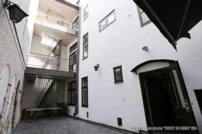 Pārdod tirdzniecības telpas, Anglikāņu iela 3, Rīga, Labais krasts, Centrs / 850 000 € 48