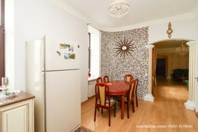 Pārdod dzīvokli, Kr. Barona iela 14, Rīga, Labais krasts, Centrs / 190 000 € 5