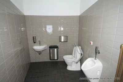 commercial premises For Rent, Dzelzavas street 21, Rīga, Labais krasts, Purvciems / 900 € 8