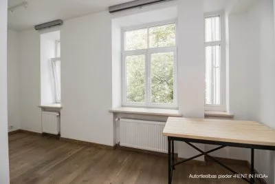 Izīrē dzīvokli, Strēlnieku iela 13, Rīga, Labais krasts, Centrs / 1 200 € 7