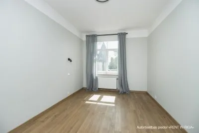 Izīrē dzīvokli, Strēlnieku iela 13, Rīga, Labais krasts, Centrs / 1 200 € 5