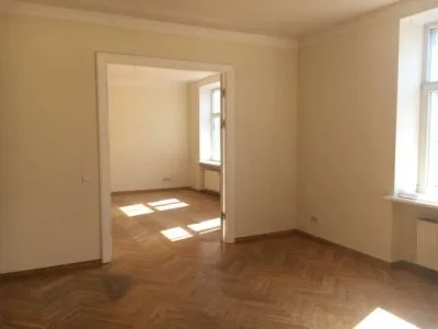 Izīrē tirdzniecības telpas, Tērbatas iela 9/11, Rīga, Labais krasts, Centrs / 840 € 10