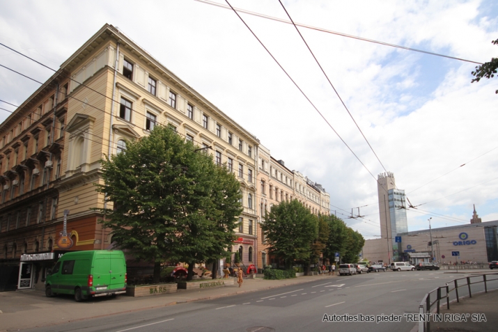 Pārdod dzīvokli, Raiņa bulvāris 31, Rīga, Labais krasts, Centrs / 190 000 € 15