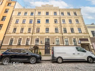 Pārdod namīpašums, Blaumaņa iela 14, Rīga, Labais krasts, Centrs / 3 200 000 € 2