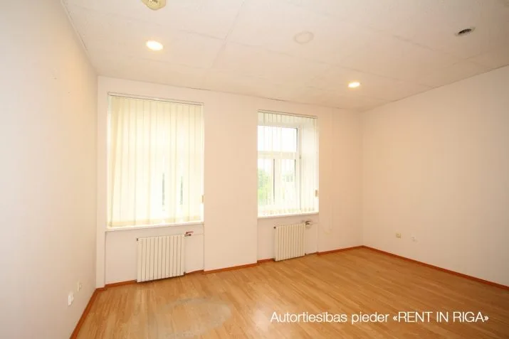 Pārdod namīpašums, Brīvības iela 144, Rīga, Labais krasts, Centrs / 850 000 € 35