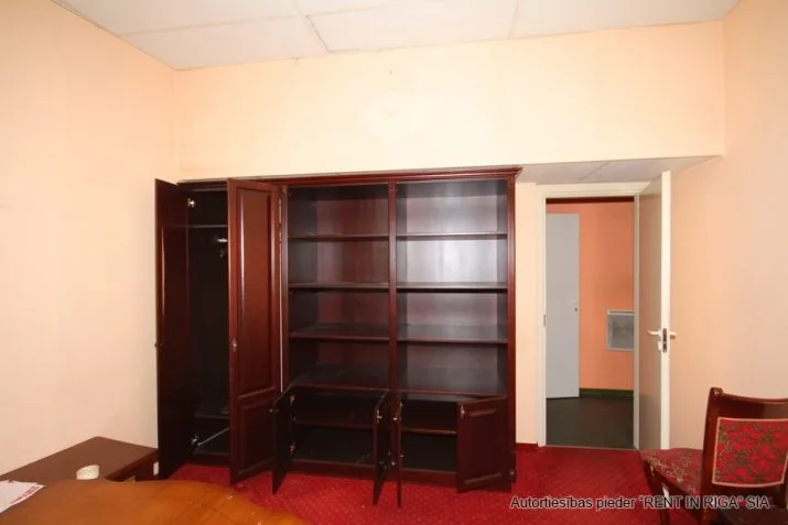 Izīrē tirdzniecības telpas, Blaumaņa iela 9a, Rīga, Labais krasts, Centrs / 4 140 € 10