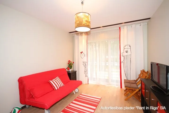 Izīrē dzīvokli, Ģertrūdes prospekts iela 11A, Jūrmala, Melluži / 800 € 10