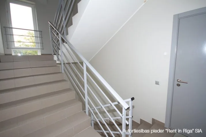Izīrē dzīvokli, Ģertrūdes prospekts iela 11A, Jūrmala, Melluži / 800 € 20