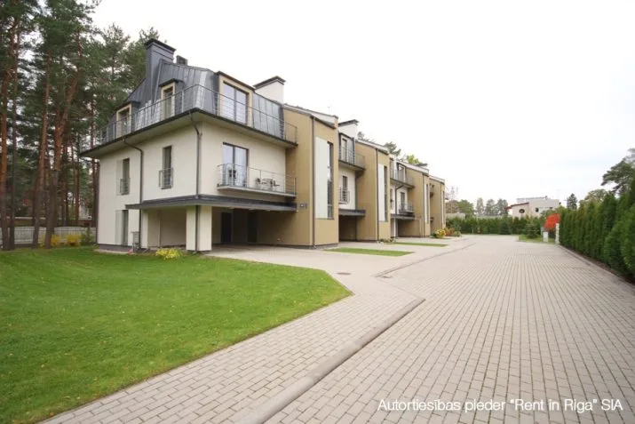 Izīrē dzīvokli, Ģertrūdes prospekts iela 11A, Jūrmala, Melluži / 800 € 21