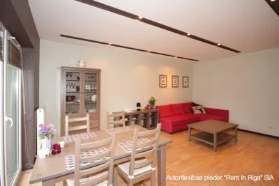 Izīrē dzīvokli, Ģertrūdes prospekts iela 11A, Jūrmala, Melluži / 800 € 3