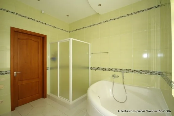 Продажа дома, Lauvu улица 11, Rīga, Labais krasts, Berģi / 395 000 € 24