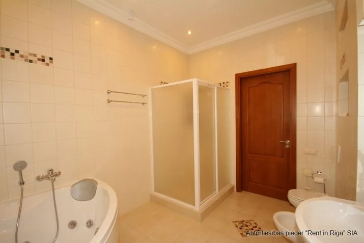 Продажа дома, Lauvu улица 11, Rīga, Labais krasts, Berģi / 395 000 € 23