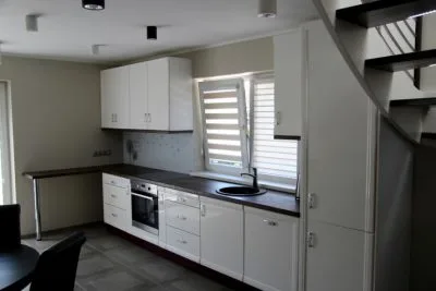 Izīrē māju, Uzvaras iela 12, Jūrmala, Kauguri / 1 300 € 5