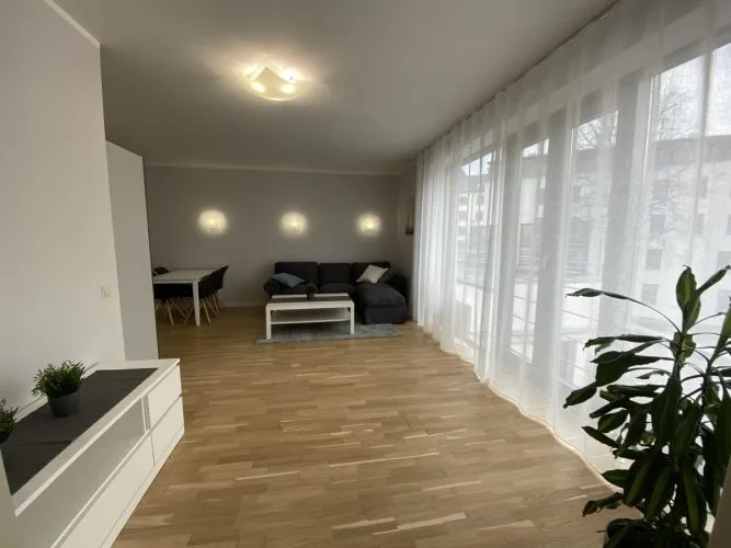 Kalpaka iela 7 5