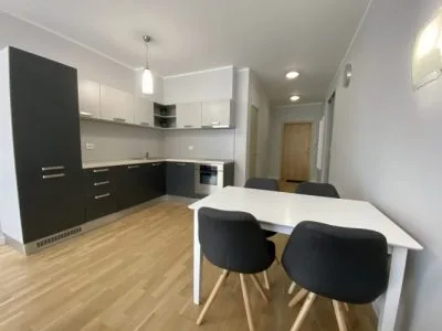 Izīrē dzīvokli, Kalpaka iela 7, Rīga, Labais krasts, Centrs / 1 603 € 1