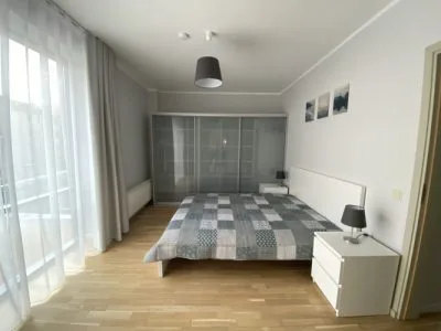 Izīrē dzīvokli, Kalpaka iela 7, Rīga, Labais krasts, Centrs / 1 603 € 6